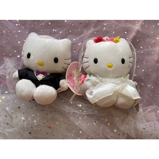 ของสะสม Hello Kitty คู่รักบ่าวสาว