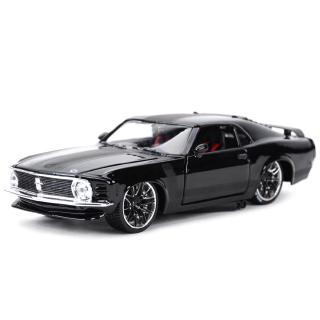 Maisto 1:24 1970 Ford Mustang Boss 302 รถหล่อแบบคงที่โมเดลของเล่นงรถยนต์านอดิเรกของสะสม