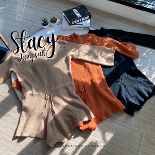 Stacy Jumpsuite จั๊มสูทไหมพรมผ้านิ่มแขนยาว ขาสั้น เอวผูก