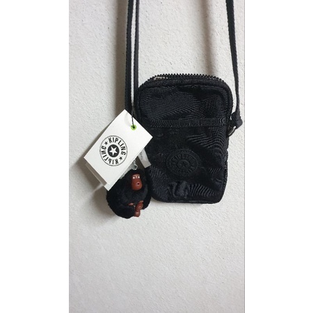 กระเป๋า Kipling phone bag แท้ 100% สีดำ Tally