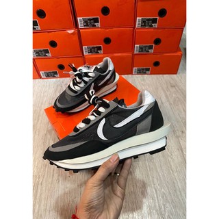 รองเท้า nike x sacai LD waffle รุ่นใหม่ล่าสุด