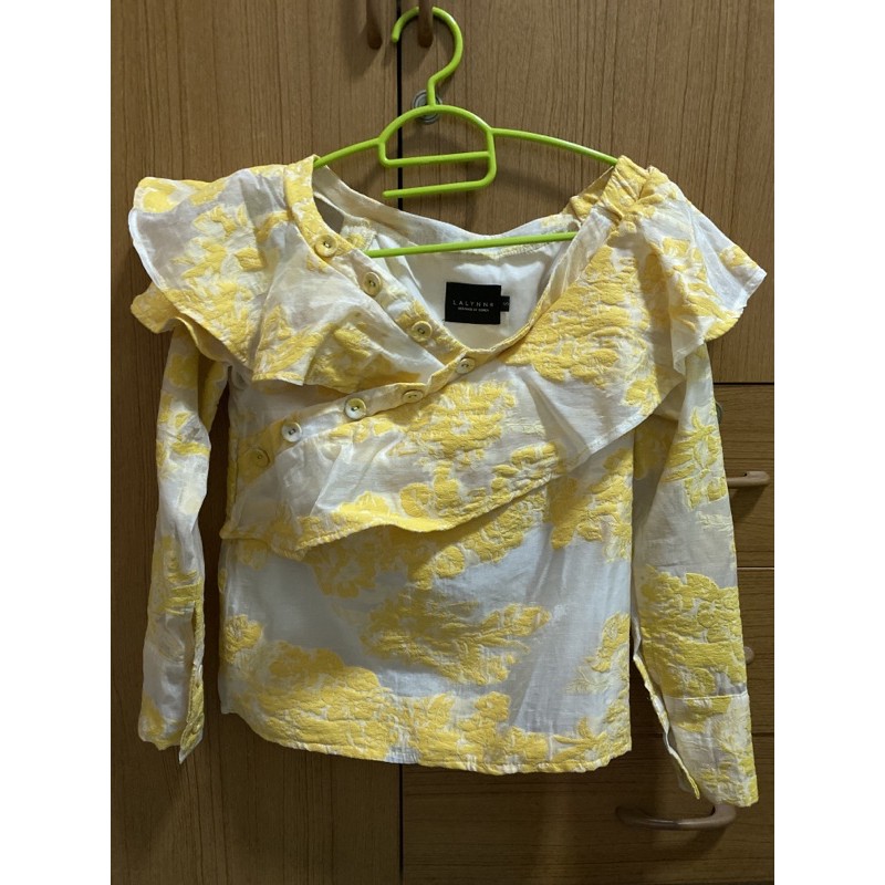 เสื้อแฟชั่น ป้าย LALYNN