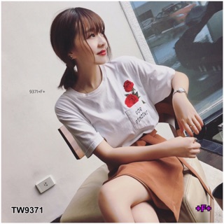 GN9371  Set 2 ชิ้น เสื้อยืดแขนสั้น อกปักลายดอกกุหลาบ