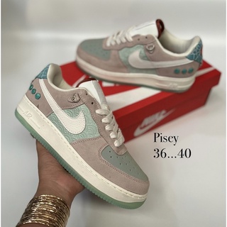 👞รองเท้าผ้าใบ👞 ผ้าใบAir Force 1 รองเท้าผ้าใบผู้ชายและผู้หญิง36-40 Hiend มีกล่อง ใบเสร็จ👞
