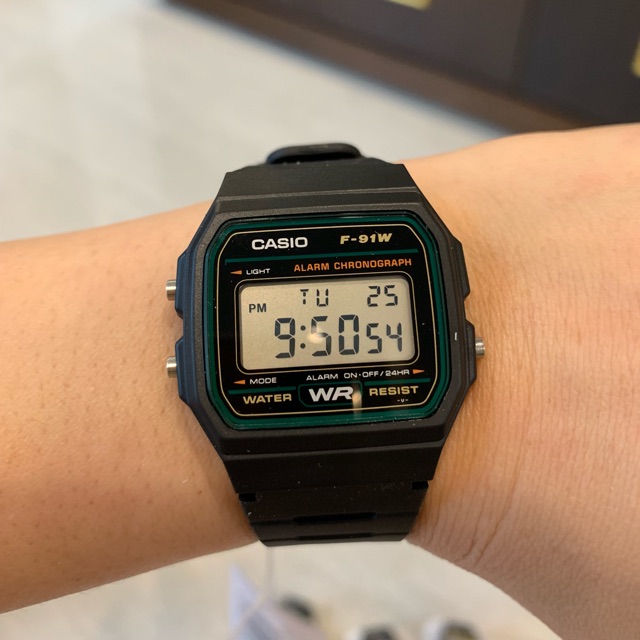 Casio F-91w นาฬิกาดิจิตอลสายยาง