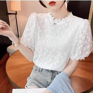 เสื้อลูกไม้แขนสั้น เสื้อทรงหลวม/ลูกไม้ลายดอกไม้/คัตเอาท์ ใหม…