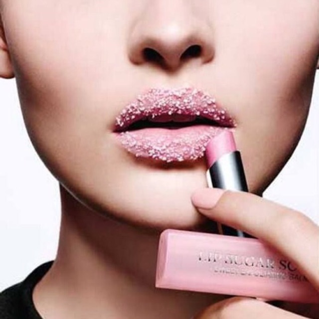 ลิปสครับ