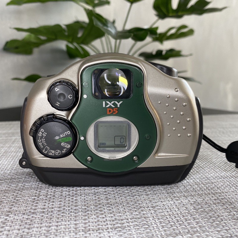 canon ixy d5