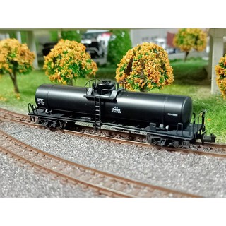 โมเดลรถไฟ ตู้ลาก ตู้พ่วง ตู้น้ำมัน รถน้ำมัน N scale มือสอง