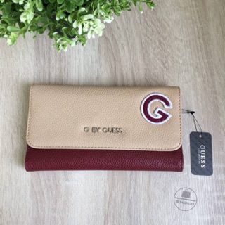 Guess  wallet สีครีมแดง