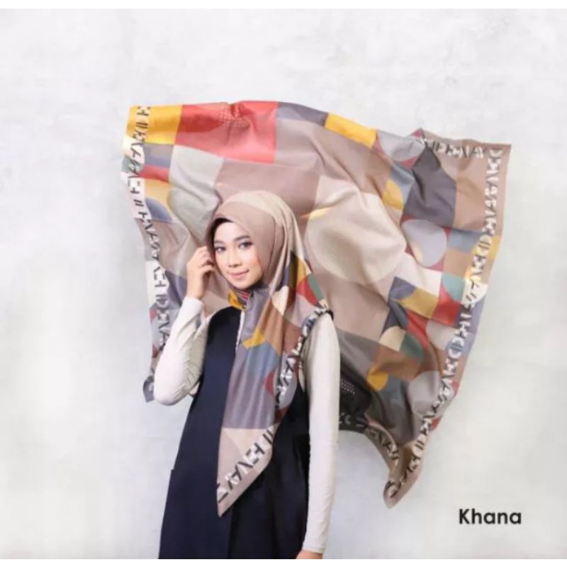 ดีนาวาย SQUARE HIJAB WITH KHANA MOTIF สุดยอดพรีเมี่ยม