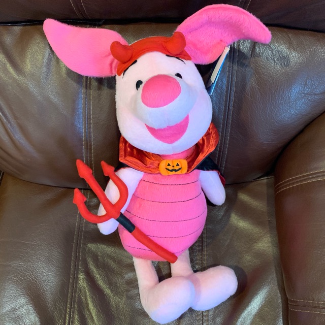 Like NEW!!! ตุ๊กตา piglet พร้อม Tag Disney