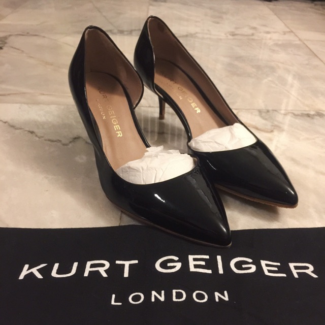 รองเท้าส้นสูง Kurt Geiger “ใส่โค้ดBAQS ลด100บาท”