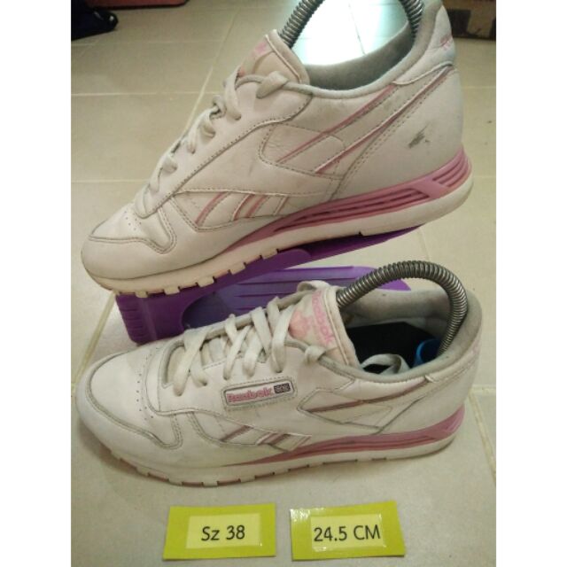 Reebok รองเท้ามือสองของแท้