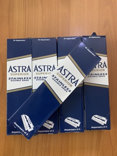 ใบมีดซอย ASTRA ใช้สำหรับโกนหนวด ตกแต่งทรงผม 2คม 20กล่องเล็ก