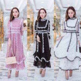 เดรสลูกไม้. แต่งอะไหล่ด้วยลูกไม้เล่นแมทสี โคตรสวย โคตรอลังค่ะรุ่นนี้. แพทเทิลดี. เนื้อลูกไม้สวยนิ่ม ใส่สบาย  ซิปหลังยาว
