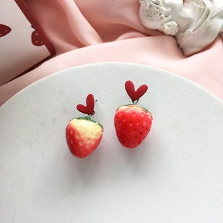 ต่างหูเจาะ/หนีบ strawberry