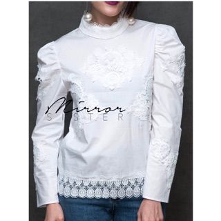 “MiRRoRSiSTER’s RiCHA LaCE BLOUSE”