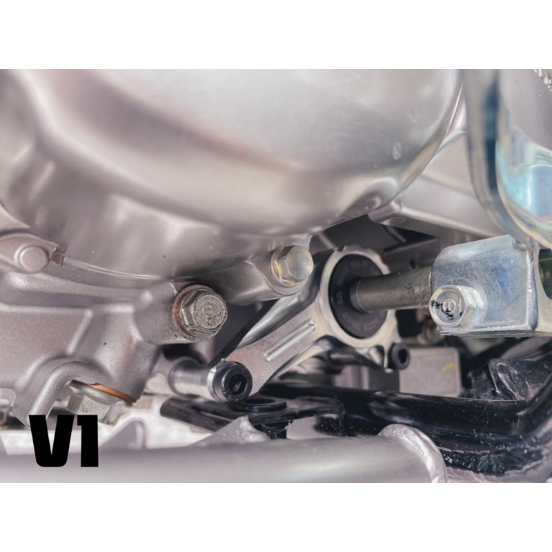 ตัวประคองเกียร์V2 UDOM KARNCHANG