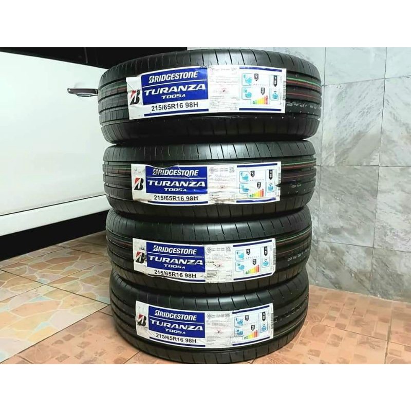 ยางใหม่ค้างปี 215/65R16  Bridgestone Turanza T005a ผลิตปลายปี 2020 พร้อมจุ๊บลมแปซิฟิค 4 ตัว