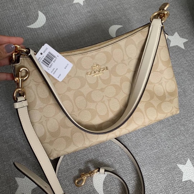 Coach f89201 lewis shoulder bag in signature canvas