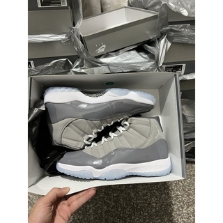 Air Jordan 11 Low Cool Grey AJ11 รองเท้ากีฬา รองเท้าบาสเก็ตบอลลําลอง ข้อสูง สีเทา สําหรับผู้ชาย และผู้หญิง Joe 11528895-00