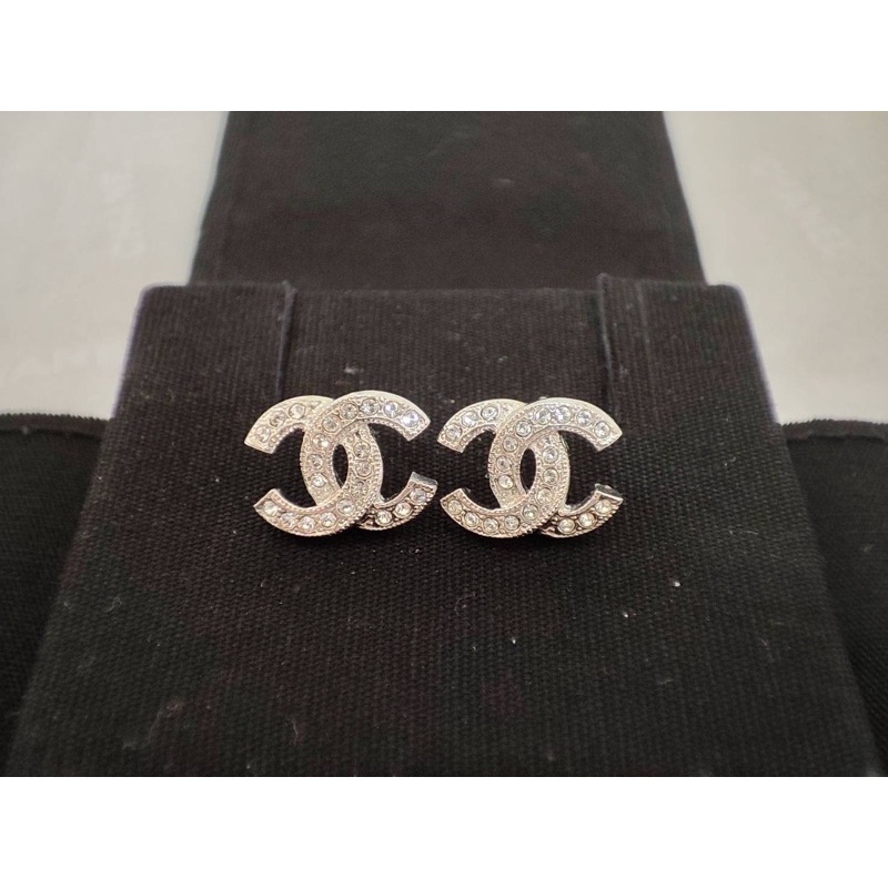 Chanel earrings 1.3cm
