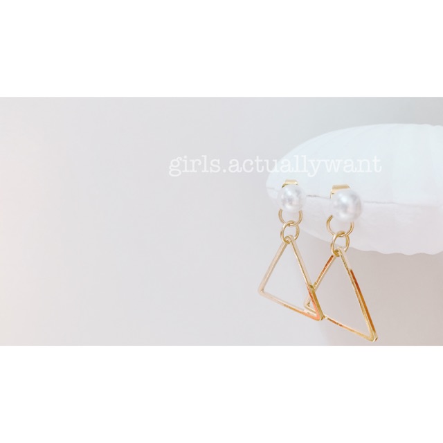 Behind the Pearl ✨✨✨✨