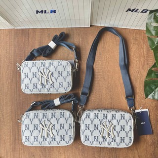 พร้อมส่ง MLB  Mini Cross Bag แท้100%กระเป๋าสะพายข้างสีขาวน้ำเงิน