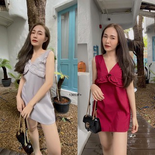 J13653 Dress เดรสสั้นคอวี อกแต่งระบาย