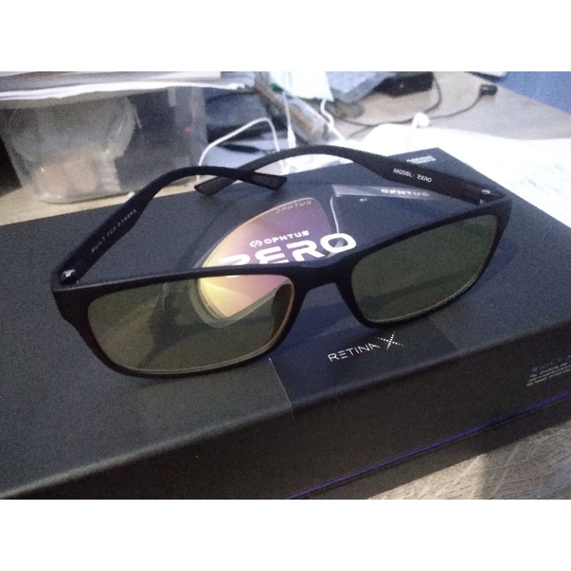 [มือสอง] แว่นกรองแสง Ophtus Zero