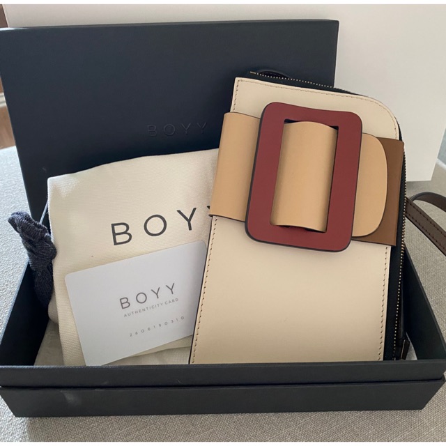 4,286 mentions J'aime, 40 commentaires - B O Y Y (@boyyboutique) sur  Instagram : BOYY crossbody phone case, the newest SLG member a…