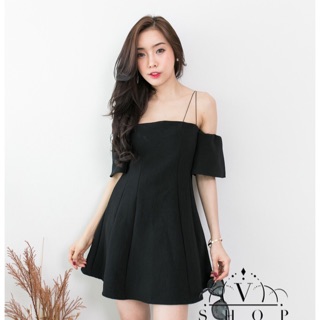 mini dress สายสปาเก็ตตี้ ดีเทลต่อช่วงแขน