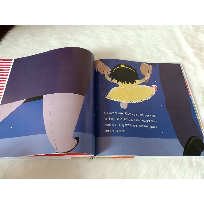 Hardcover นิทานภาษาอังกฤษ What Riley Wore bbforkids ThaiPick