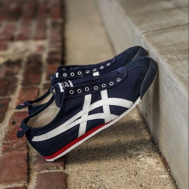 👟Onitsuka Tiger 
Mexico 66 Slip-on (Navy/Off White) 
ของใหม่ แท้100%