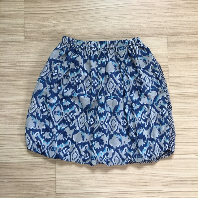 กระโปรงสั้นทรงบอลลูน