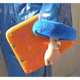 พร้อมส่งกระเป๋า Wiggle wiggle 13" laptop sleeve Size 13 inch จากเกาหลี ipad notebook macbook pro