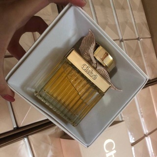 Chloe EDP ฝาทองเหลือง Limited edition  • ซีล  75ml Chloe EDP ฝาทองเหลือง Limited edition  • ซีล  75ml Chloe EDP ฝาทองเหล