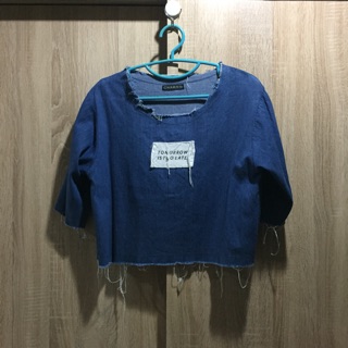 เสื้อครอปมือสอง