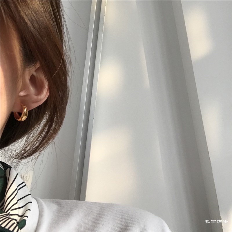 🇹🇭ร้านไทย🇹🇭 NT 🌈 (EF01) (1 คู่) ต่างหูห่วง ทรงวงรี ต่างหูขาล็อค สไตล์เกาหลี - รูปที่ 5