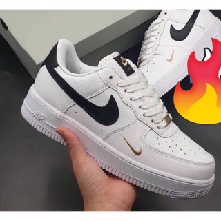 รองเท้า Nike Air Force คละสี