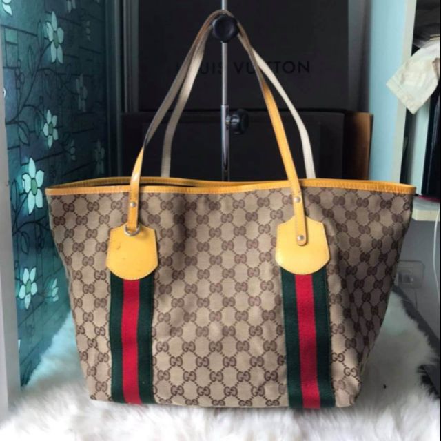 กระเป๋าสะพายกุชชี่ Gucci Tote Bag(แท้💯มือ2)