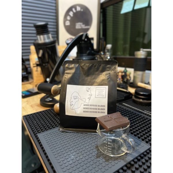 เมล็ดกาแฟคั่วขนาด250กรัม กาแฟเบลนอราบิก้าไทยผสมลาวโบลาเวน สูตรร้านกาแฟ Houseblend CupA รสชาติเข้มข้นกลมกล่อม ส่งฟรี
