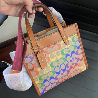 พร้อมส่ง รุ่นใหม่คร้า งาน Shop มีถุงผ้าField Tote 22 In Rainbow Signature Canvas