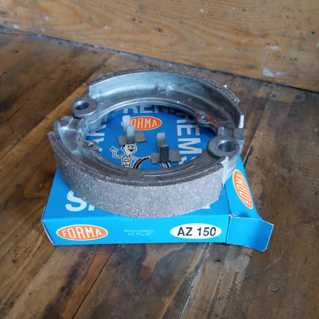 ผ้าเบรคหลังสําหรับ vespa super รหัส AZ 150