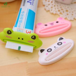 【CR】Cartoon Toothpaste Squeezer / Facial Cleanser