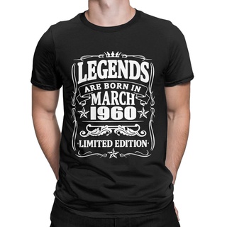 เสื้อยืดแขนสั้น ผ้าฝ้ายแท้ พิมพ์ลาย Legends Are Born In March 1960 62Th สไตล์วินเทจ ของขวัญวันเกิด สําหรับผู้ชายS-5XL