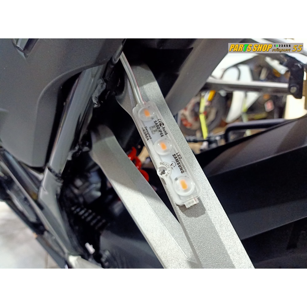ไฟเลี้ยวแต่ง CBR150R [ ปี 2019 ขึ้นไป ][ แบบแปะข้างเก็บทรง ] สุดจ๊าบ สว่างโดนใจ เก็บทรงได้ตามใจคิด