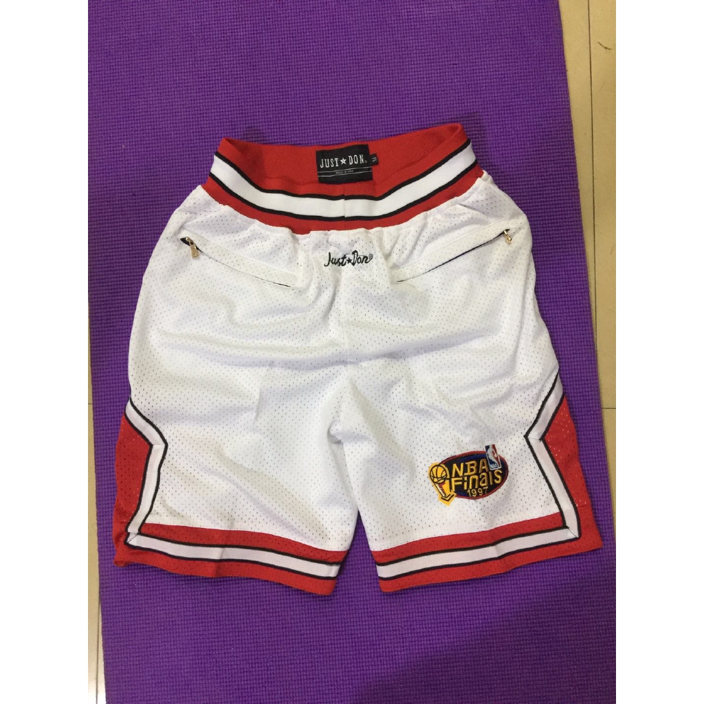 bulls shorts with pockets
