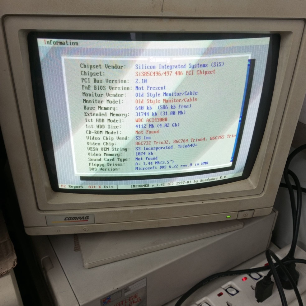 จอคอมพิวเตอร์เก่า Compaq - search6996 - ThaiPick